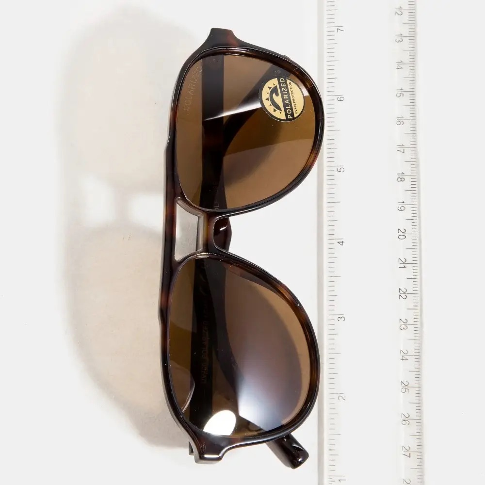 Women’s Polarized Aviator Sunglasses | Classic & Stylish - Picture 2 of 3